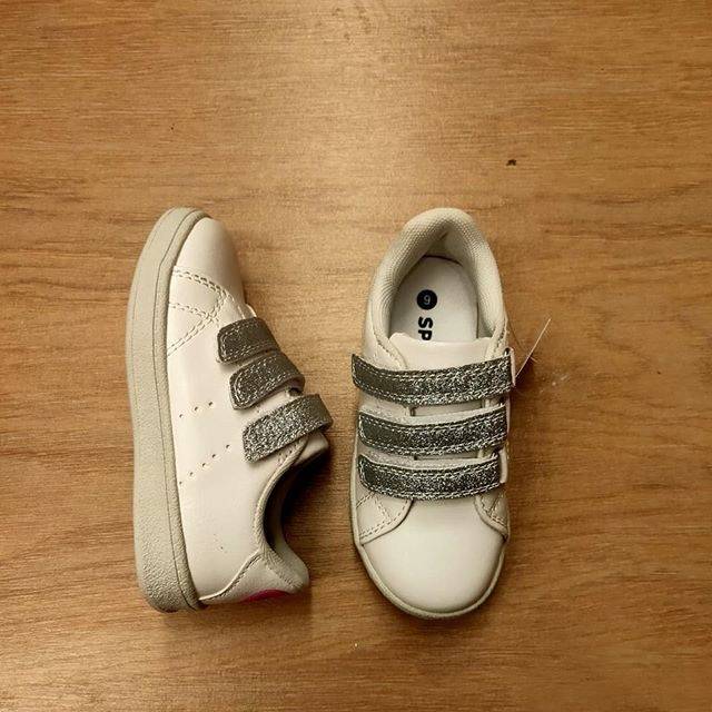 Payless sale up to 50% Sprox sneakers anak harga normal 319.000