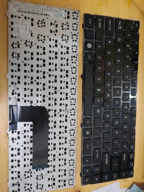 Keyboard Laptop  Axio W540 RNO RNE Model Frame  hitam