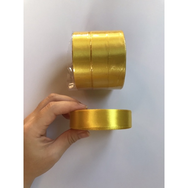 

Pita Satin 2 cm, per roll (Kuning)