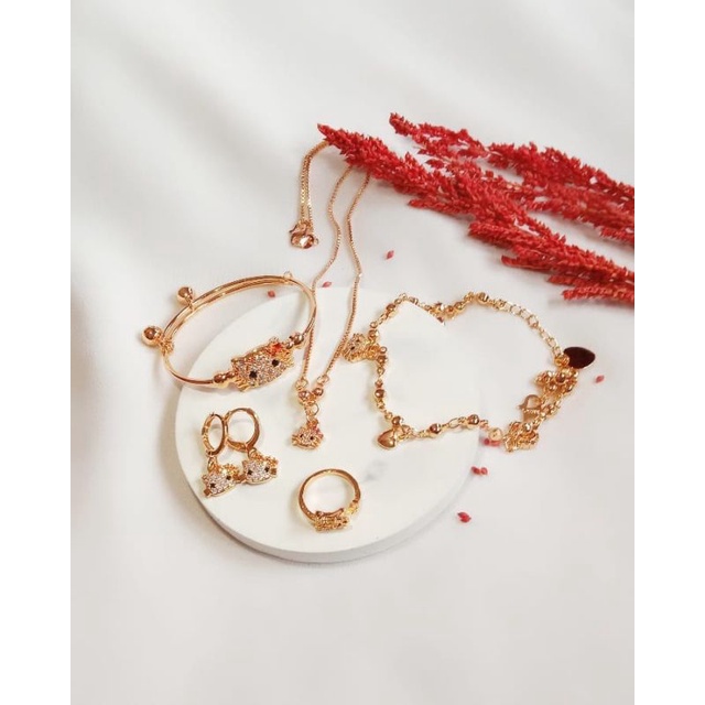 Perhiasan 1 set Anak