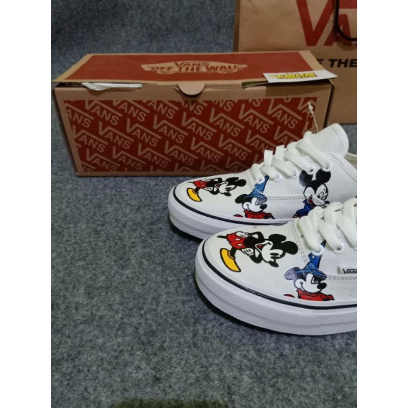 MICKEY MOUSE FULL WHITE PREMIUM WAFFLE DT