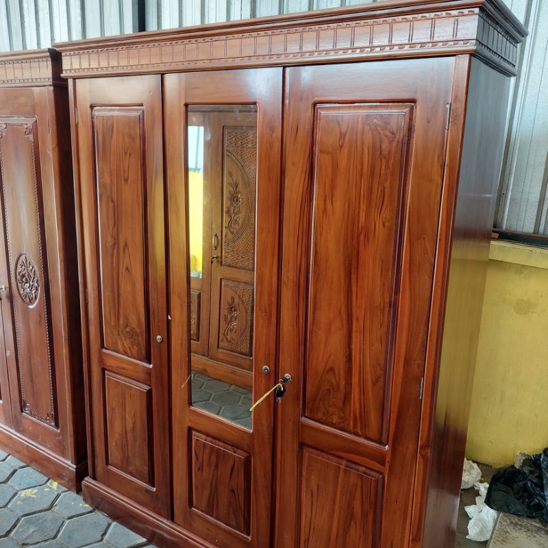 almari 3 pintu jati minimalis
