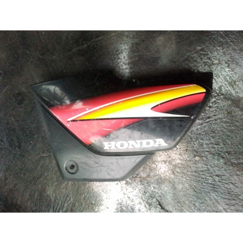 Cover Body Samping Tutup Accu Aki Honda Supra Fit Lama Original