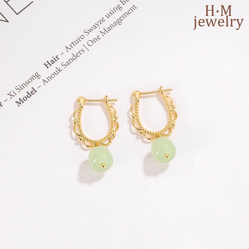 Anting Klip Desain Bunga Bahan Giok Hetian Gaya Retro