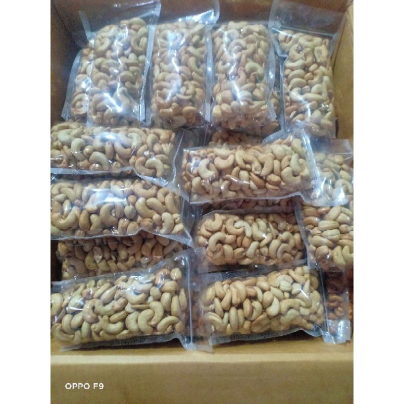 

Kacang Mente Mede matang asli Wonogiri 1kg