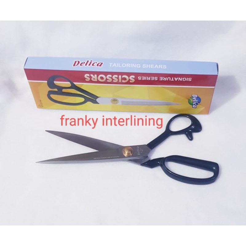 

GUNTING KAIN TAILOR BAHAN BAJA PANJANG DELICA D98 ( 9")