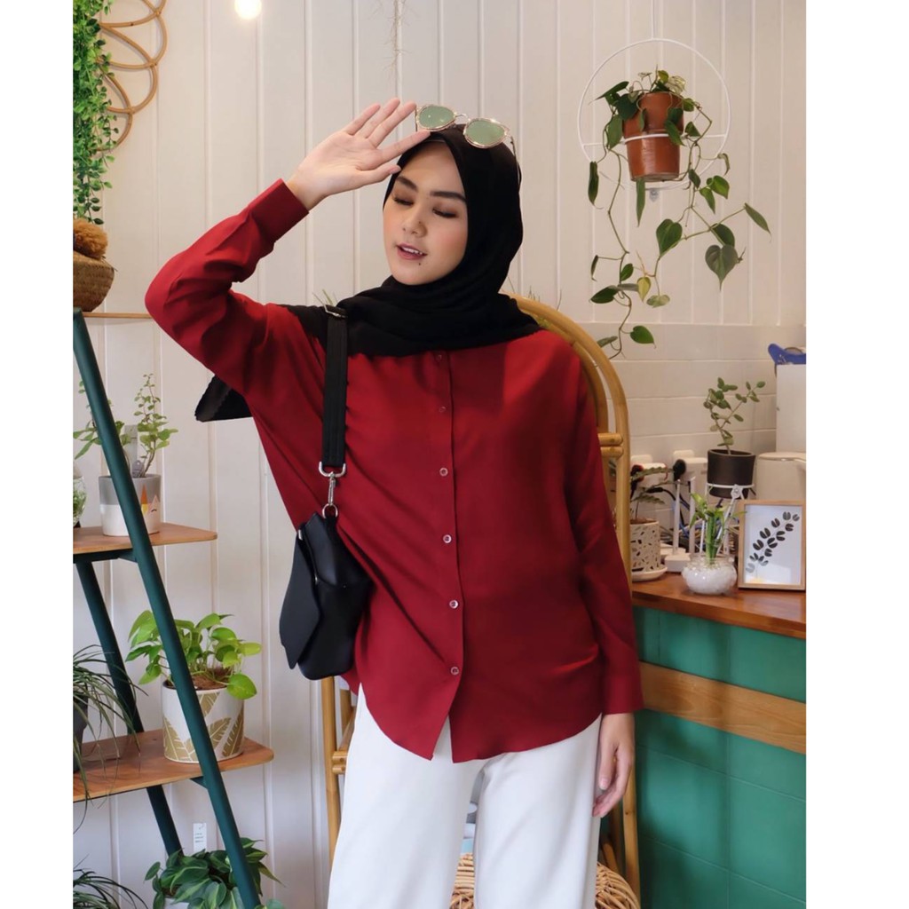 Lily Basic Shirt NEW Kemeja Wanita Polos Katun Rayon Tangan Panjang-Maroon