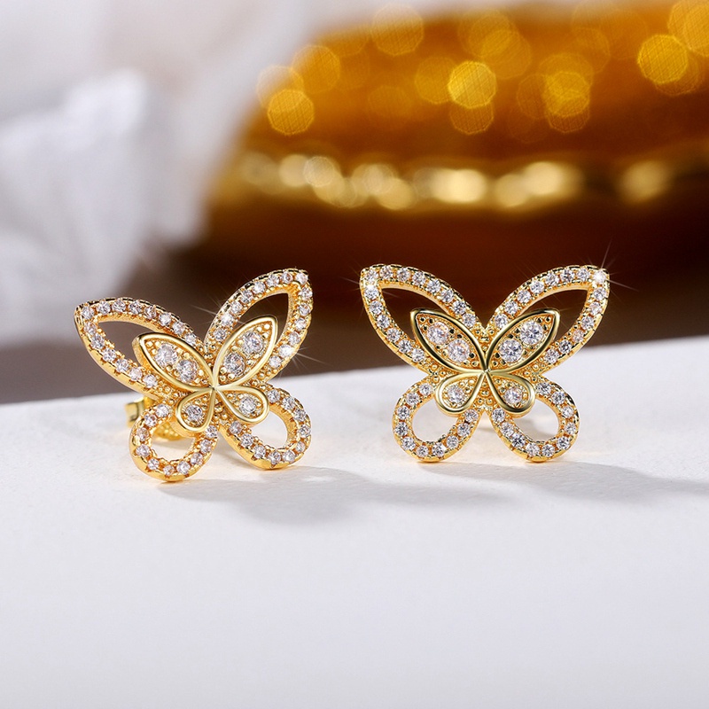 Fashion Women's Butterfly Stud Earrings Piercing Stylish Accessories Party Daily Wear Girls Earrings Fancy Gift Jewelry