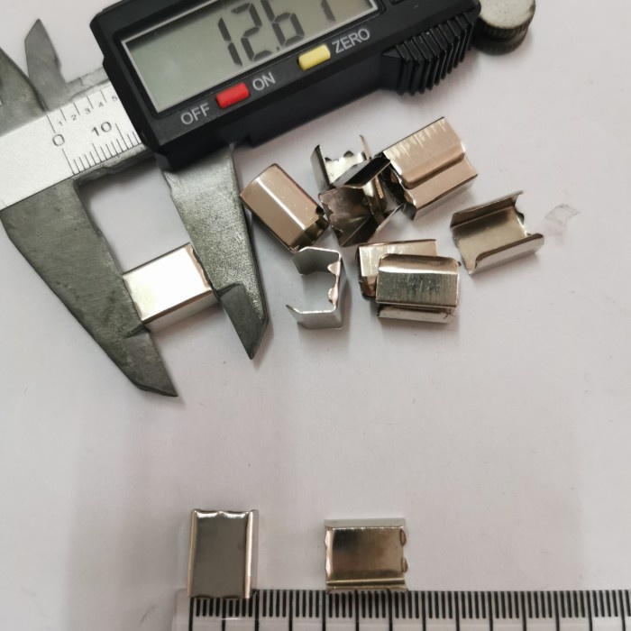 

Murah Klep Kotak Id Card Klem / Klep Kotak Id Card 1Cm Nikel / 144Pcs Berkualitas