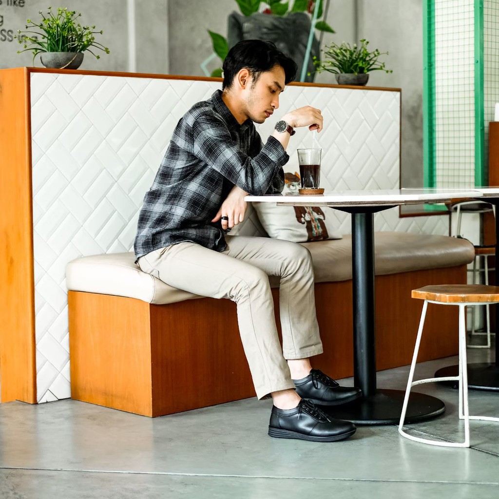 CARLTON BLACK - Sepatu Pantofel Pria Kulit Formal Kantor Kasual Kerja Kuliah Sepatu Pantopel Cowok Oxford Original