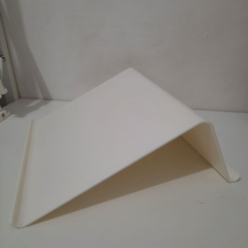 [PRELOVED] IKEA ISBERGET stand tablet putih