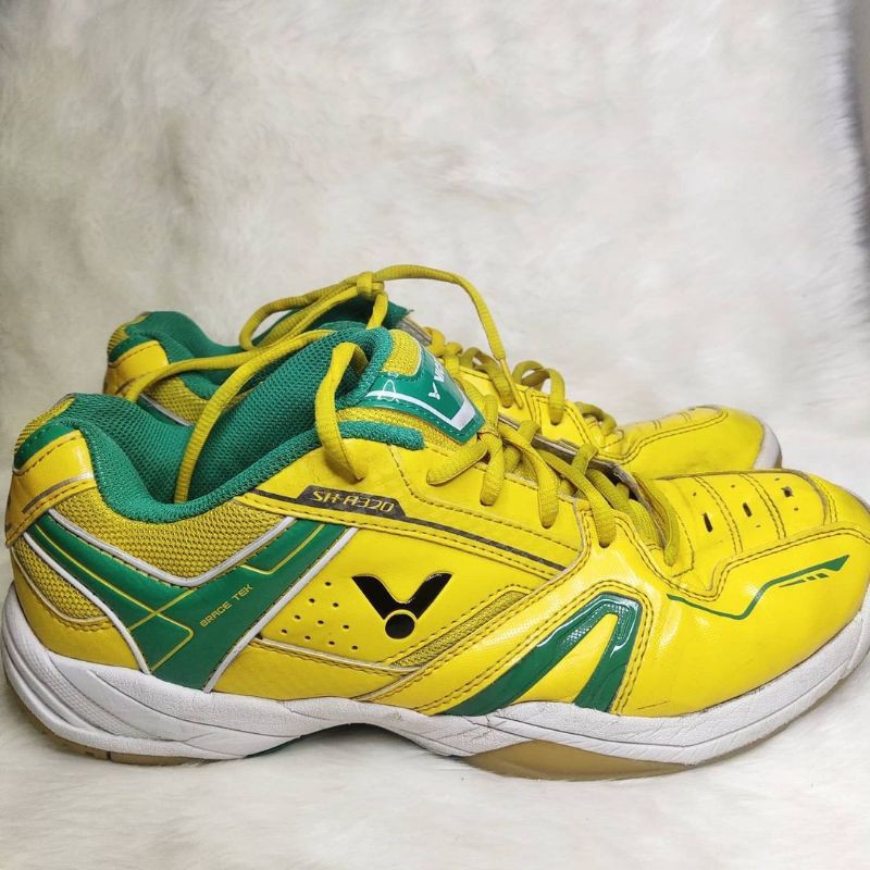 Sepatu badminton victor original second