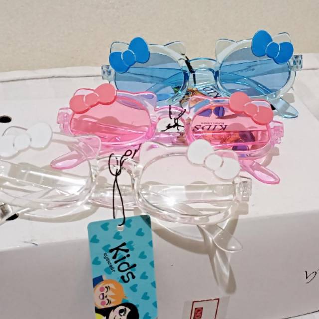 Kacamata anak perempuan hellokity gaya