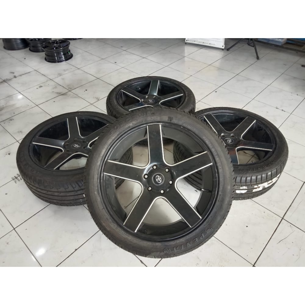 Pelek Seken Racing HSR R22X9 Lubang 6X139,7 Plus BAN 275 45 R22 Mobil Fortuner Pajero