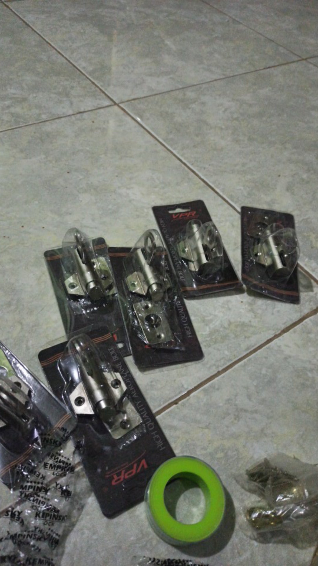 Grendel Pintu Tanam Stainless Slot Pengunci 12 Inch Kempinsky