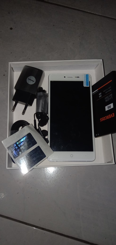Evercoss R6 1 8gb Winner Y Selfie 100 Original Garansi Resmi 1 Tahun Shopee Indonesia
