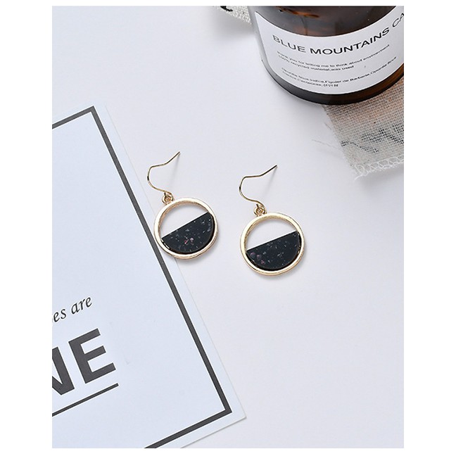 LRC Anting Gantung Fashion Gold + Black Fringed Flower Geometric Earrings D06122