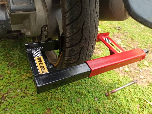 Press ban jumbo proteam