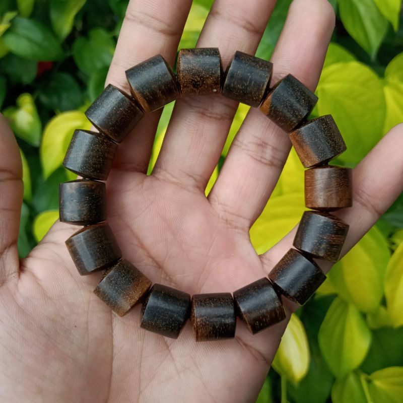 Gelang Kayu Gaharu Asli Grade A Kehitaman Motif Tabung