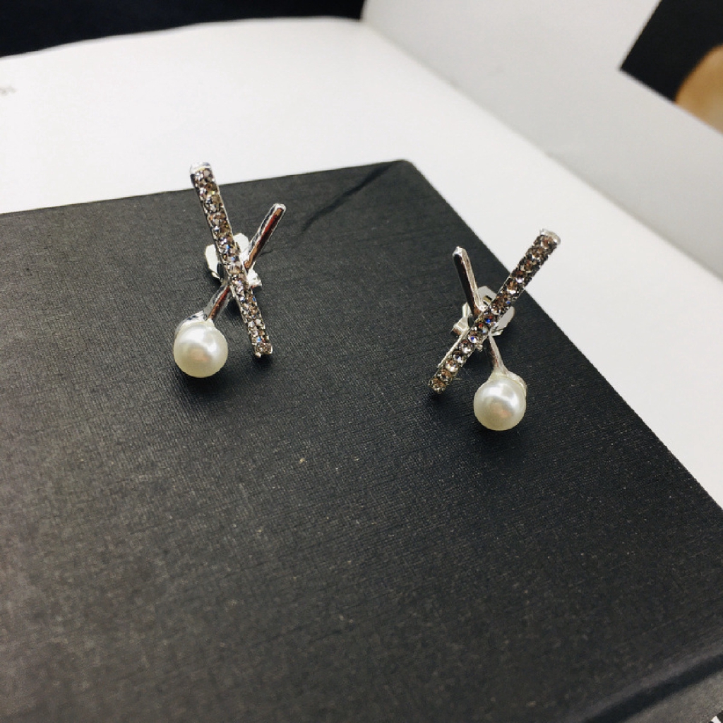 Anting Klip Tanpa Tindik Lapis Emas / Silver Model Silang Dengan Mutiara Imitasi Untuk Wanita
