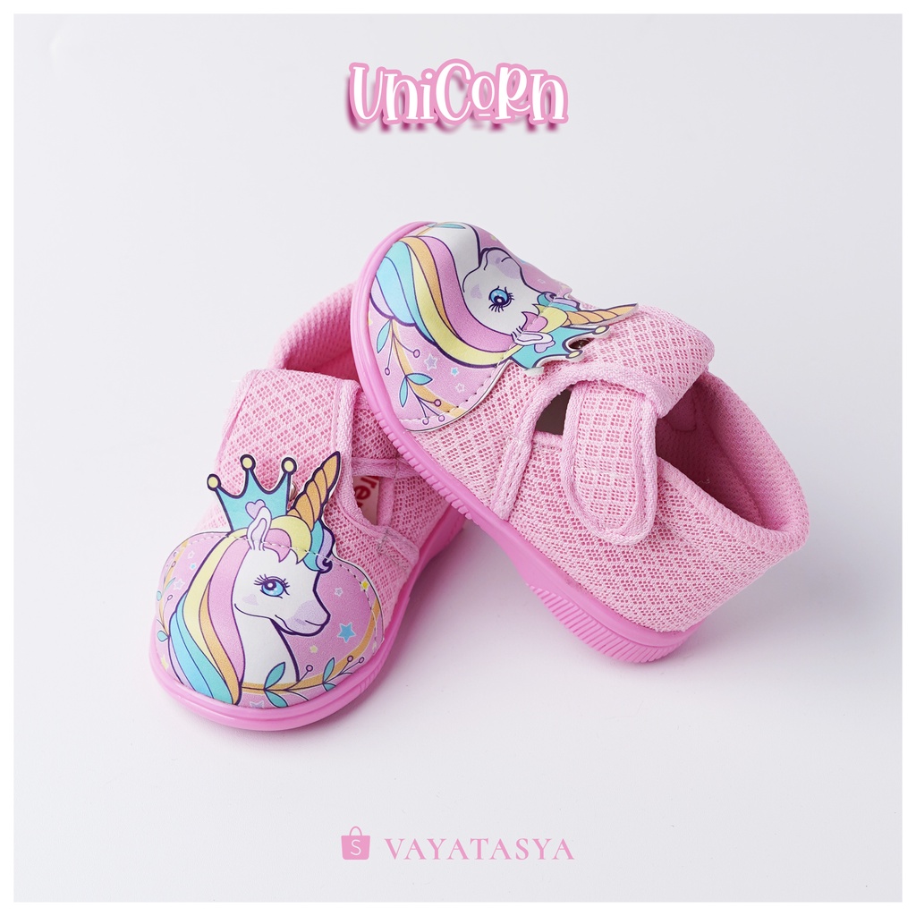 Vayatasya Karenina | CUTIE Sepatu Baby Bunyi Unicorn 22-25 Prewalker Sepatu Bayi