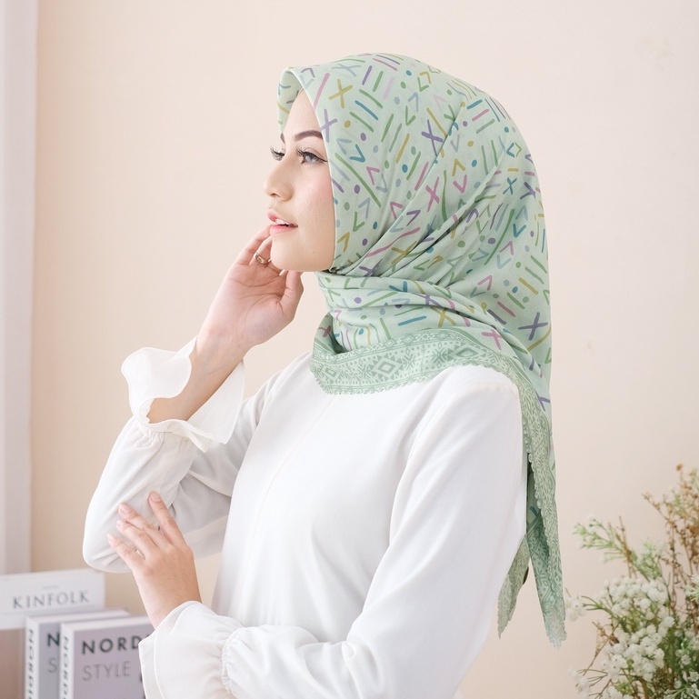 Mevrouw Hijab SAFI 110x110 Ultrafine Lasercut-Mint Tea
