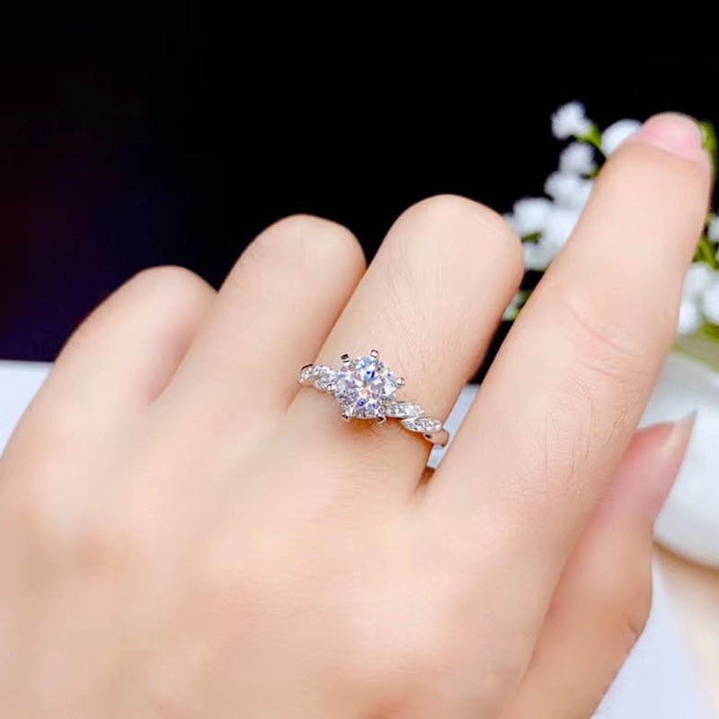 Cincin Sterling Silver 925 Hias Kristal Berlian Untuk Wanita