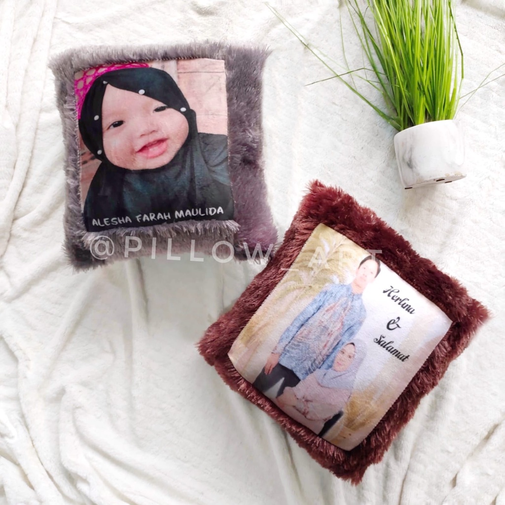 Pillowart - Bantal Foto Custom Bulu Rasfur Ukuran 30 x 30 cm / Hadiah - ART020