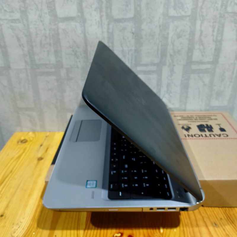 Laptop HP Elitbook 450 G3, Core i7-6500U Ram 8GB/HDD 1TB Vga Amd Radeon R7 M340 With 2GB Vram gaming editing