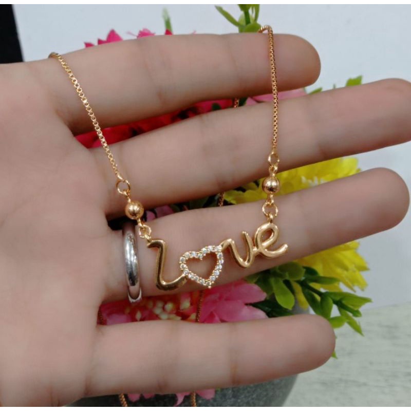 kalung love super cantik perhiasan wanita Titanium gold