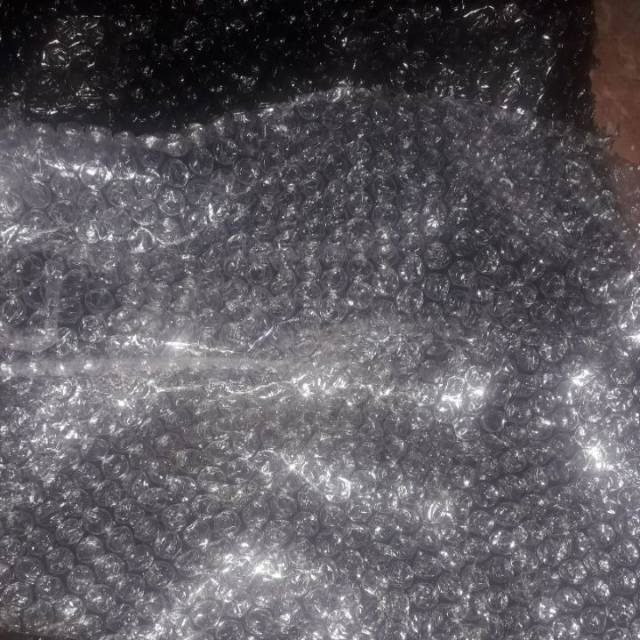 

plastik bubble wraping dan kardus