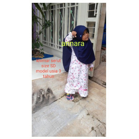 kerudung serut kaos anak SD