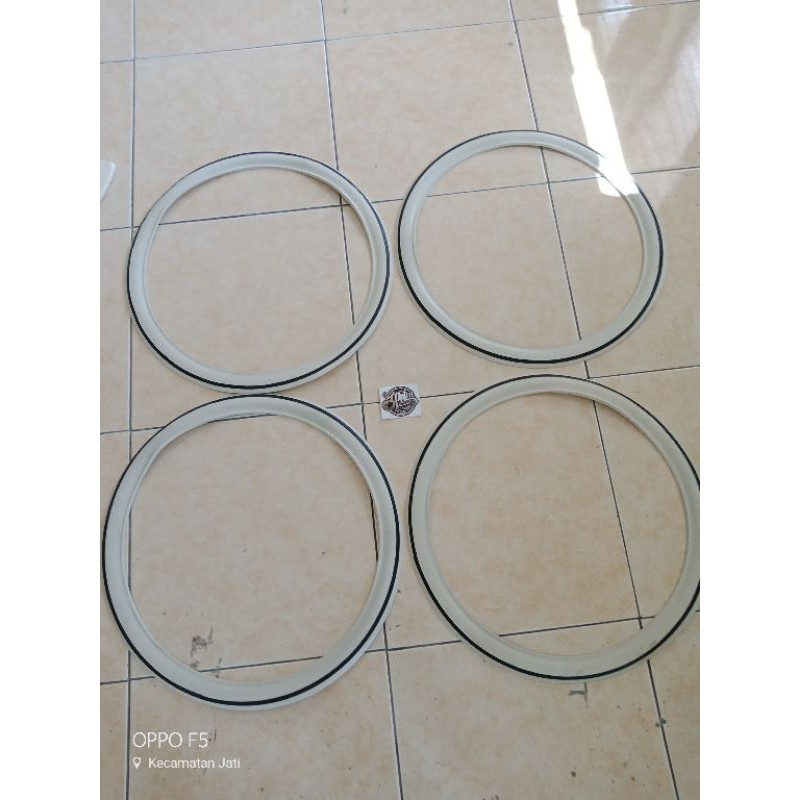 lis ban ring 17 list ban ring 17 warna hitam  buat ban ring 17 pnp motor honda c70, prima, grend