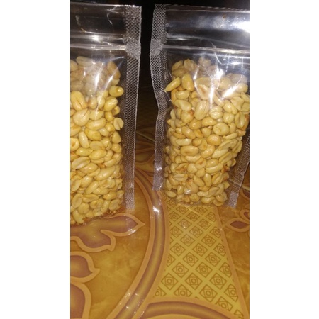 

Kacang goreng bawang putih