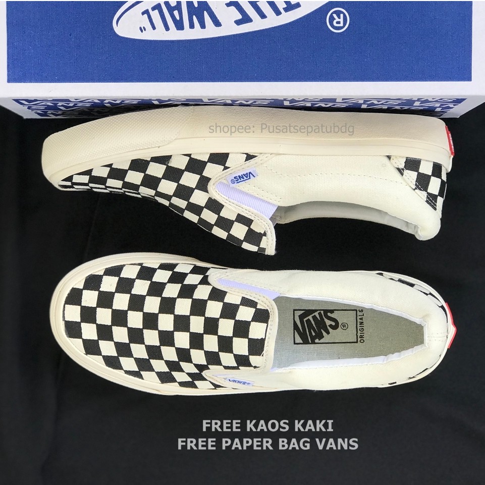TERLARIS VANS SLIP ON OG CHECKERBOARD OFF WHITE BLACK
