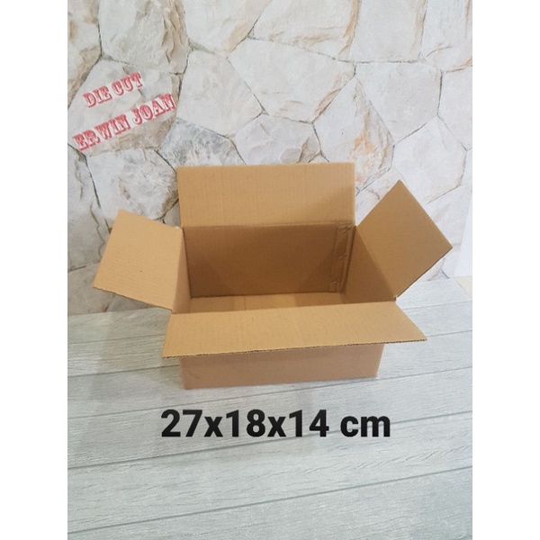 

Kardus / Box / uk. 27x18x14 cm / Karton Packing polos baru ST