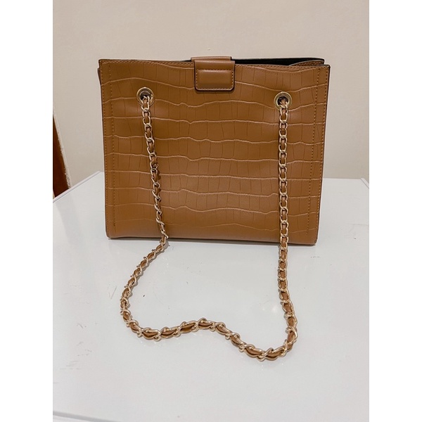 tas sny the label second