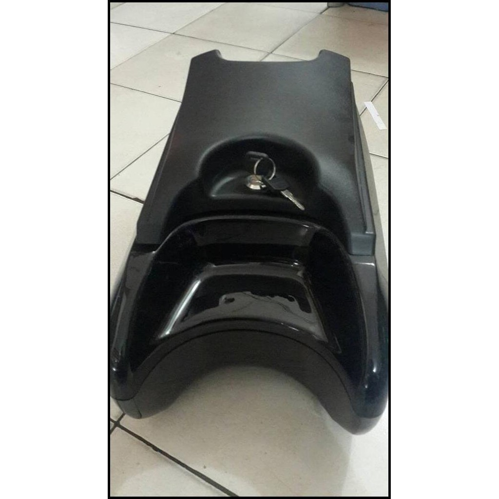 Box Tengah Motor Bebek