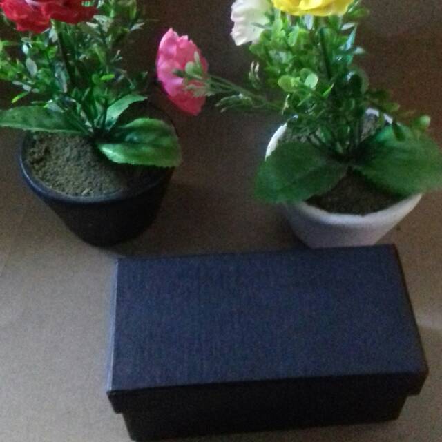 

Hardbox 11x5x5
