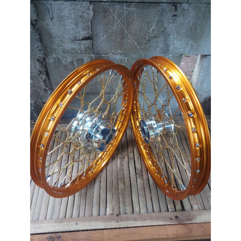 Velg paketan honda sonic jari jari kepang