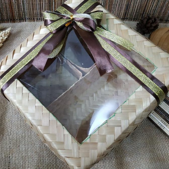 

READY COD Besek Bambu 25 cm Sekat 3 + Mika dan Pita TERLARIS
