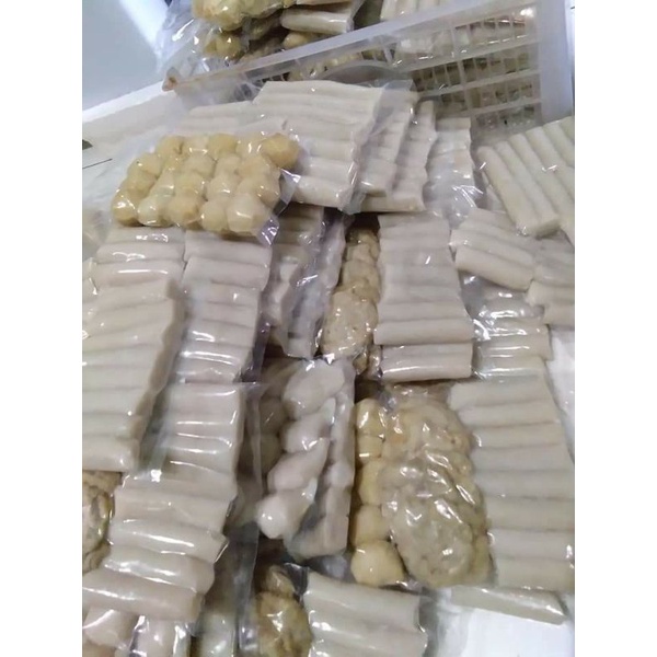 

Makanan Cemilan Sehat Pempek Ikan Premium Frozen Oleh Oleh isi 20