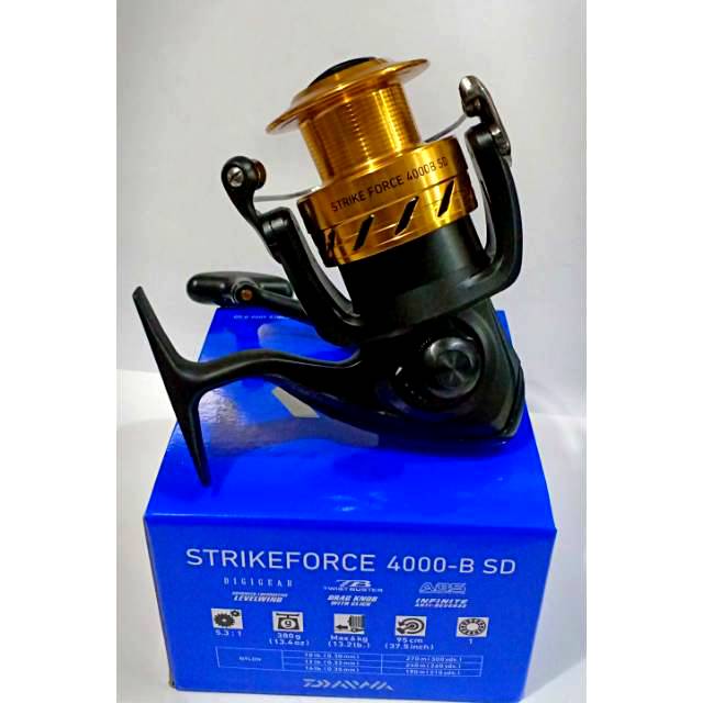 Reel Pancing Daiwa Strikeforce 4000 B SD