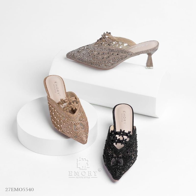 Emory Camillia 27EMO5540