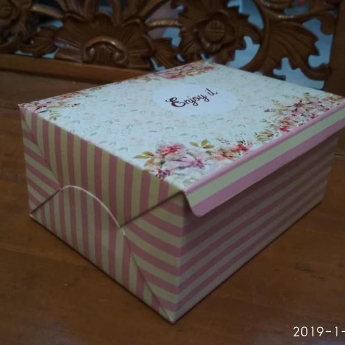 

Tp964776- Box Kue /Snack Box / Kotak Snack Box 12*16*7 R3573E3S