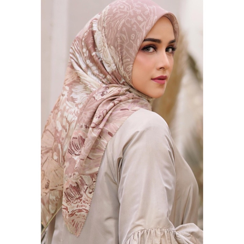 PL Buttonscarves Farsha series Misty Rose