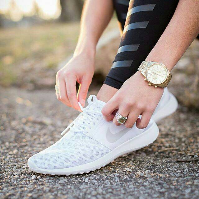 SEPATU NIKE PUTIH ORI