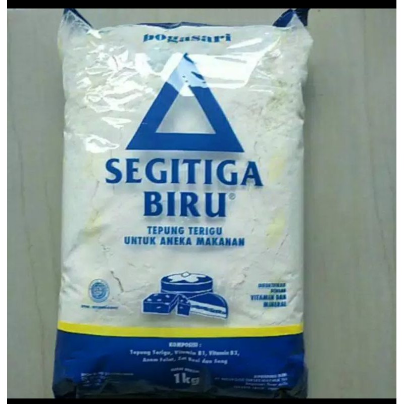 

tepung terigu segitiga biru 1kg