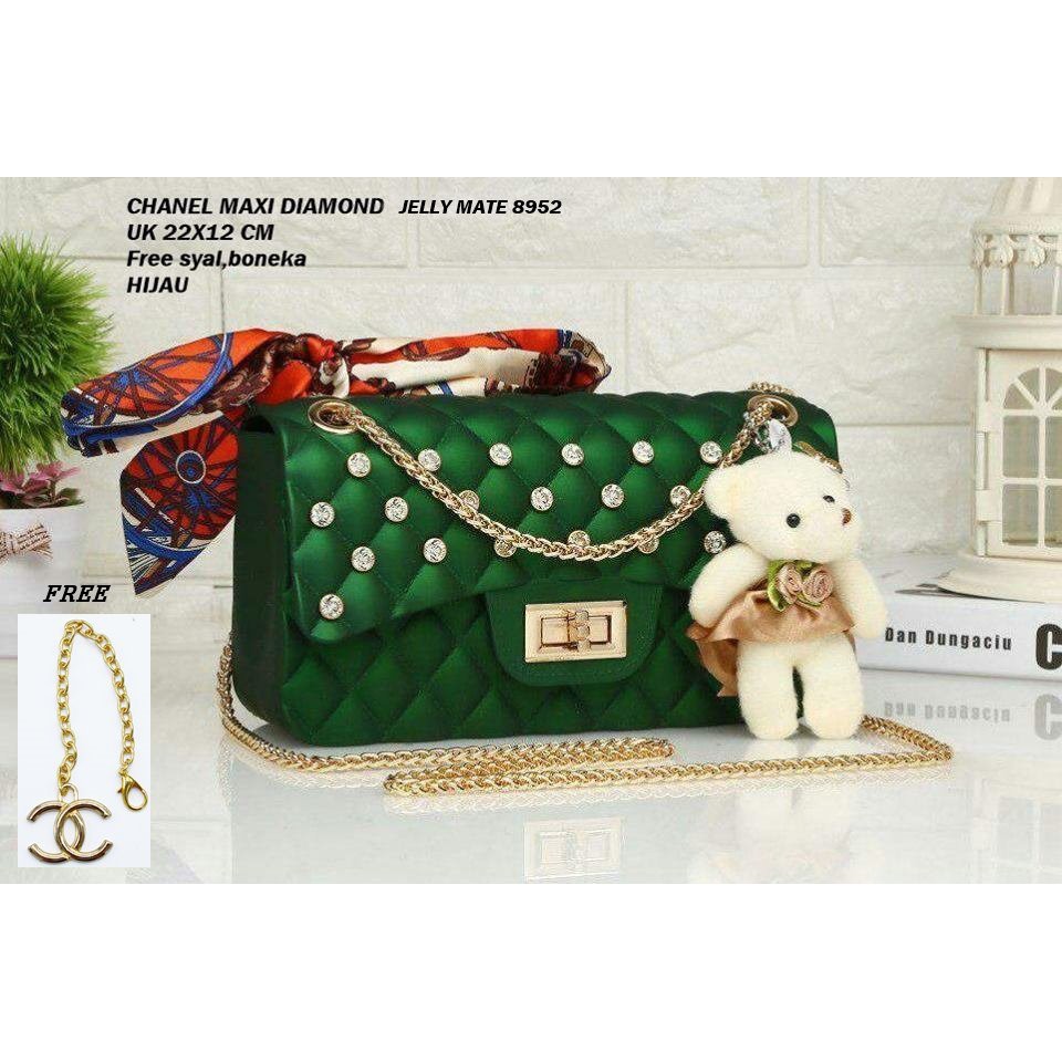 TAS CHANEL MAXI DIAMOND 8952 jelly matte UK BESAR 22CM 1KG TAS CHANEL MAXI DIAMOND 8952 jelly matte UK BESAR 22CM 1KG