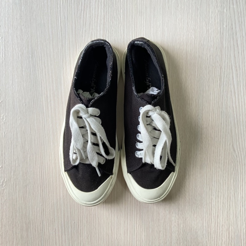 Sneakers shoes by American Eagle